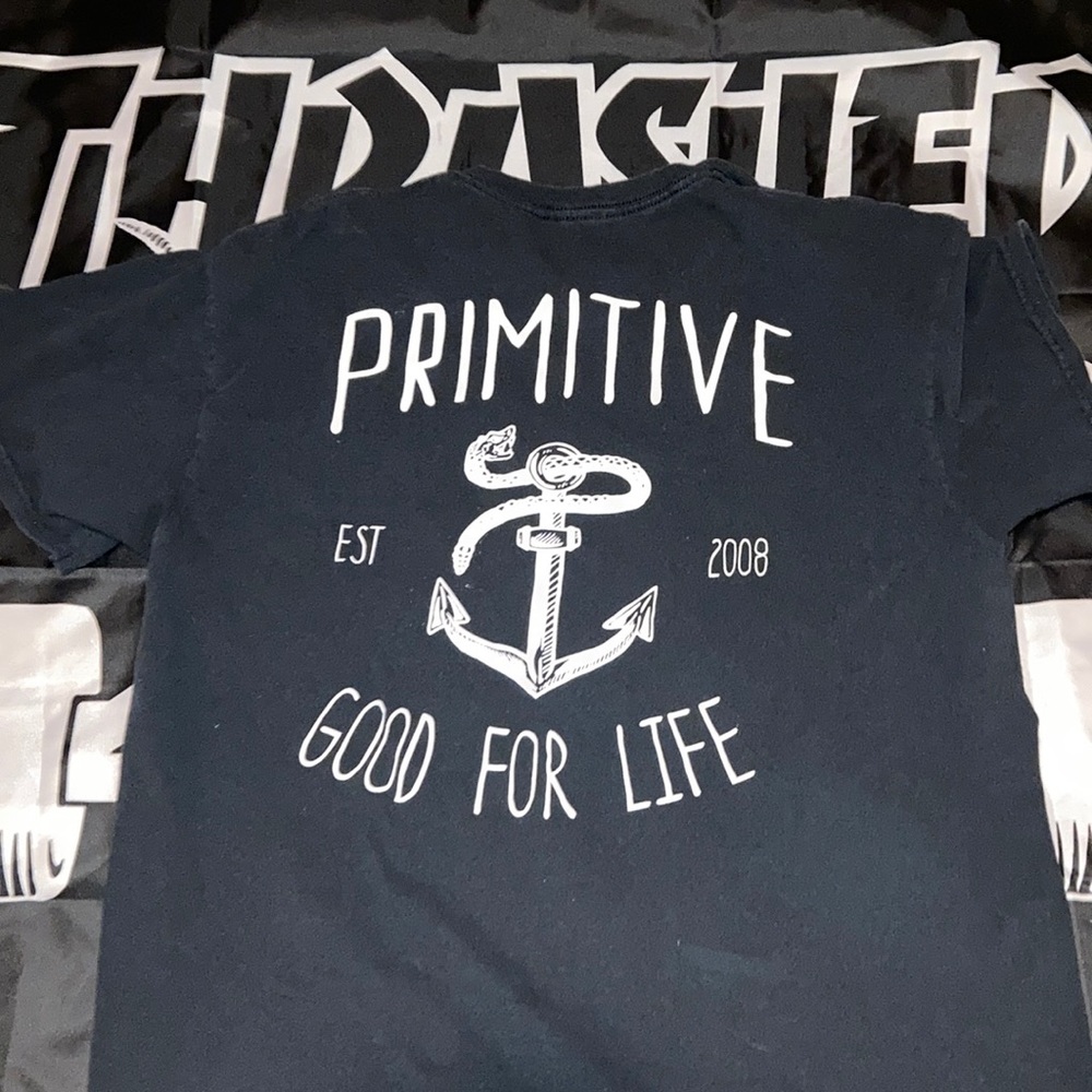 Primitive t